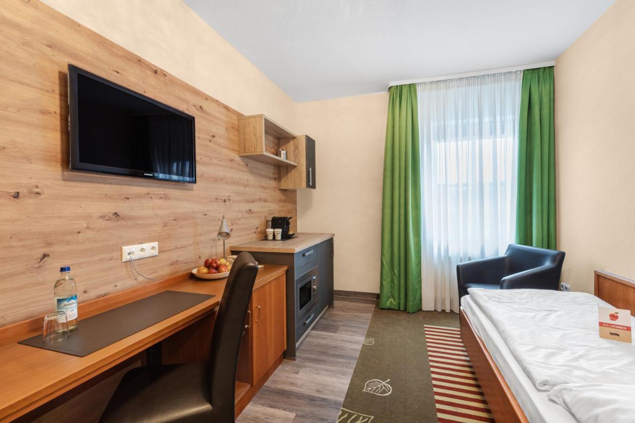 Schieners Hotel & Apfelhof Apartments Wemding Екстериор снимка