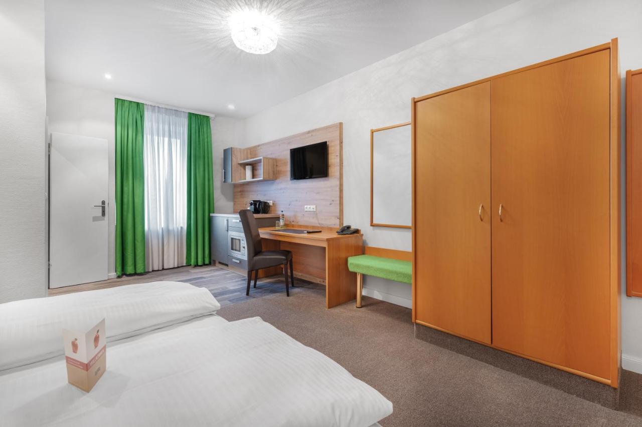 Schieners Hotel & Apfelhof Apartments Wemding Екстериор снимка