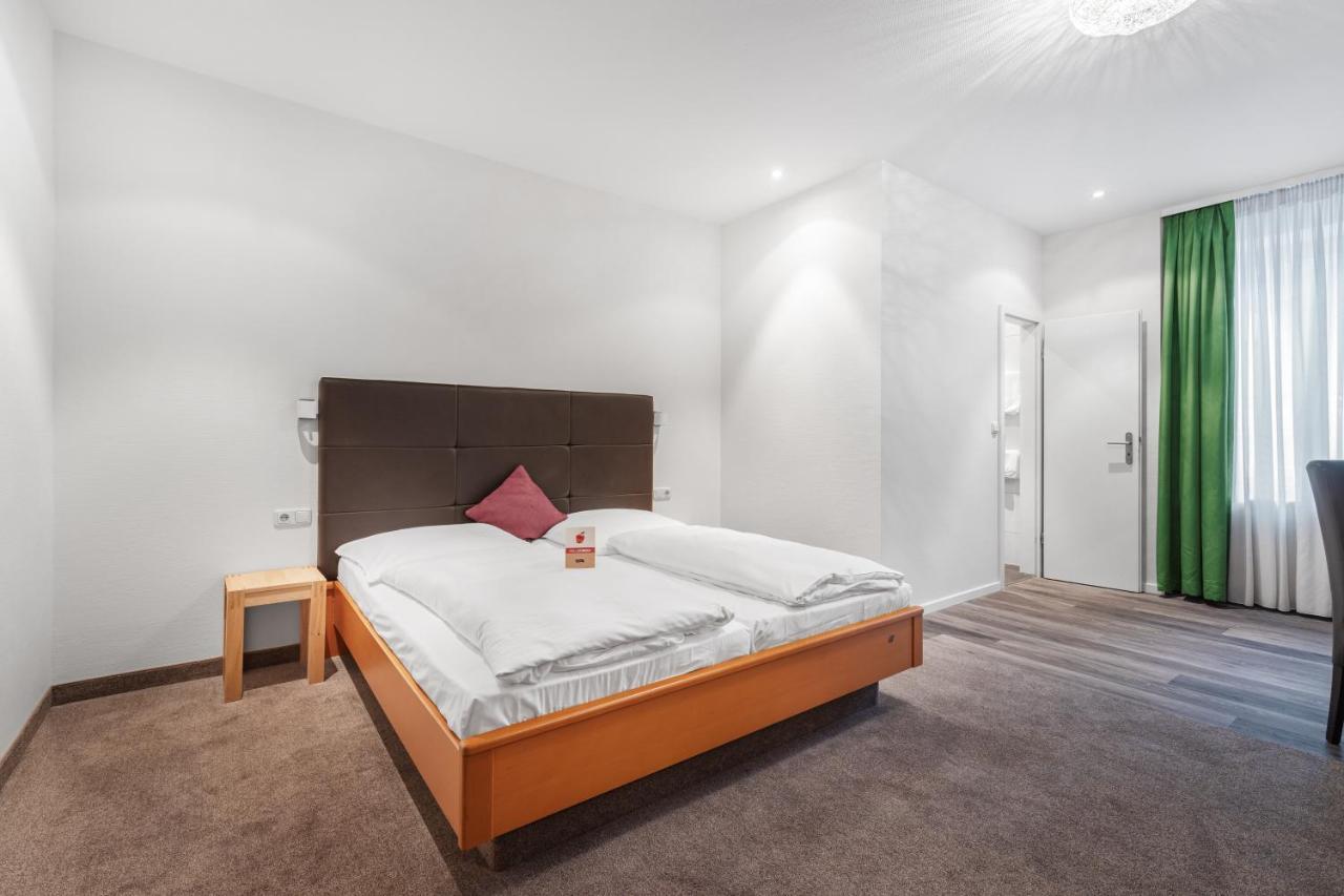 Schieners Hotel & Apfelhof Apartments Wemding Екстериор снимка