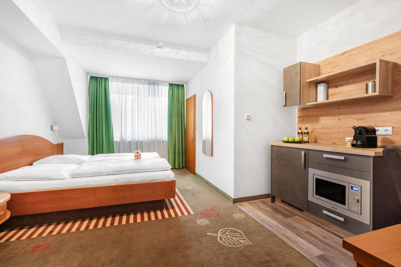 Schieners Hotel & Apfelhof Apartments Wemding Екстериор снимка